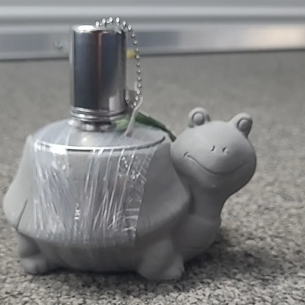 *M1 outdoor table top torch pottery turtle gray figurine